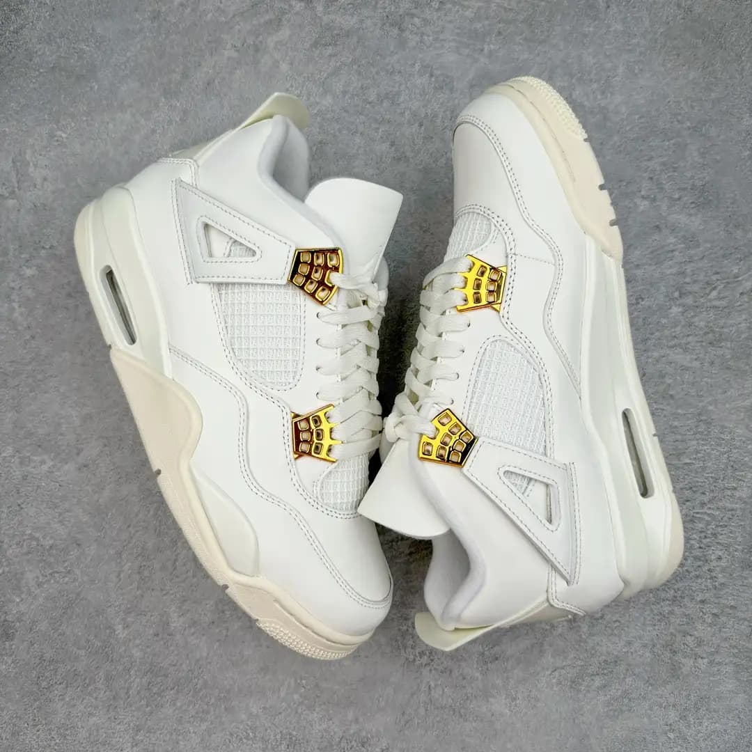 Air Jordan 4 - Image 2