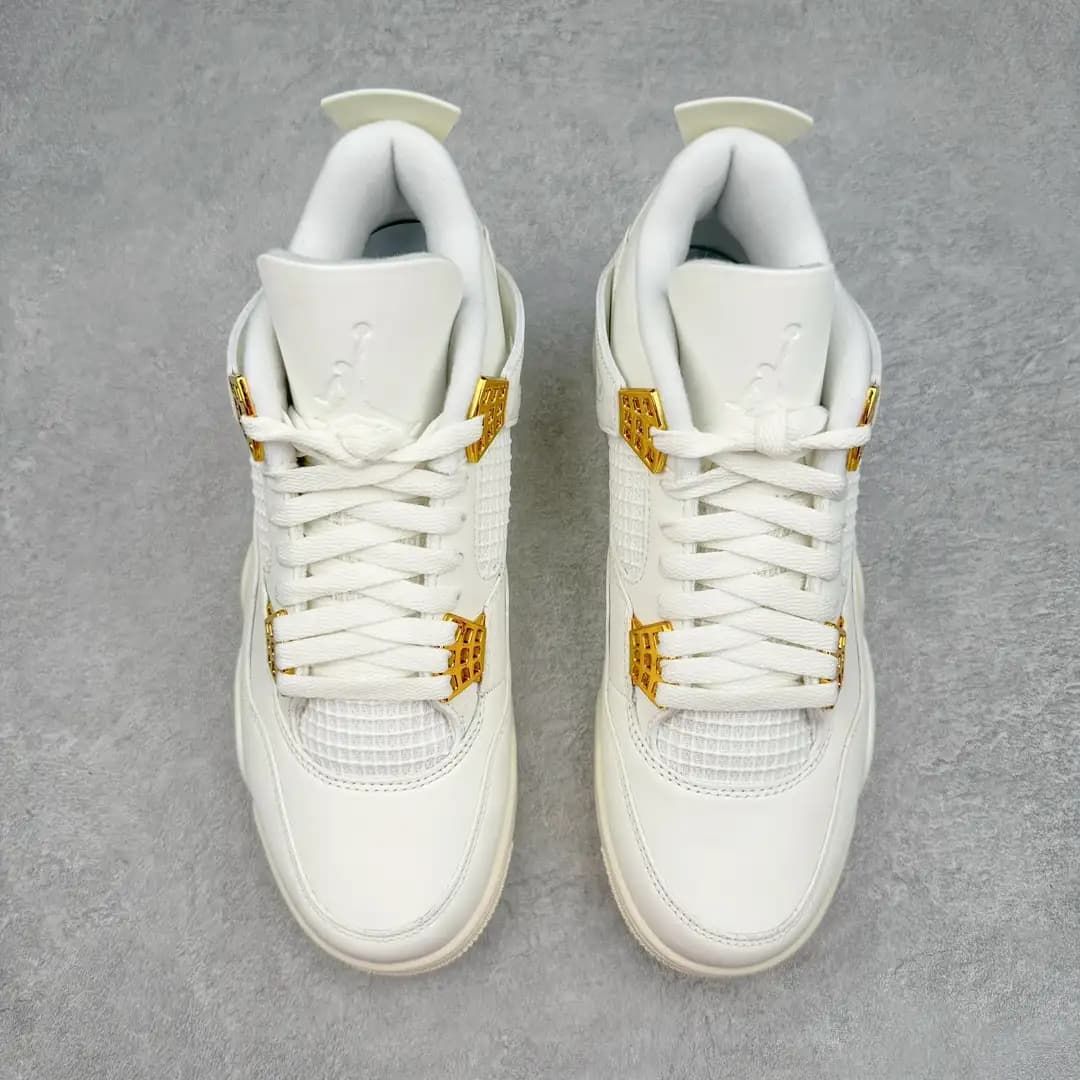 Air Jordan 4 - Image 5