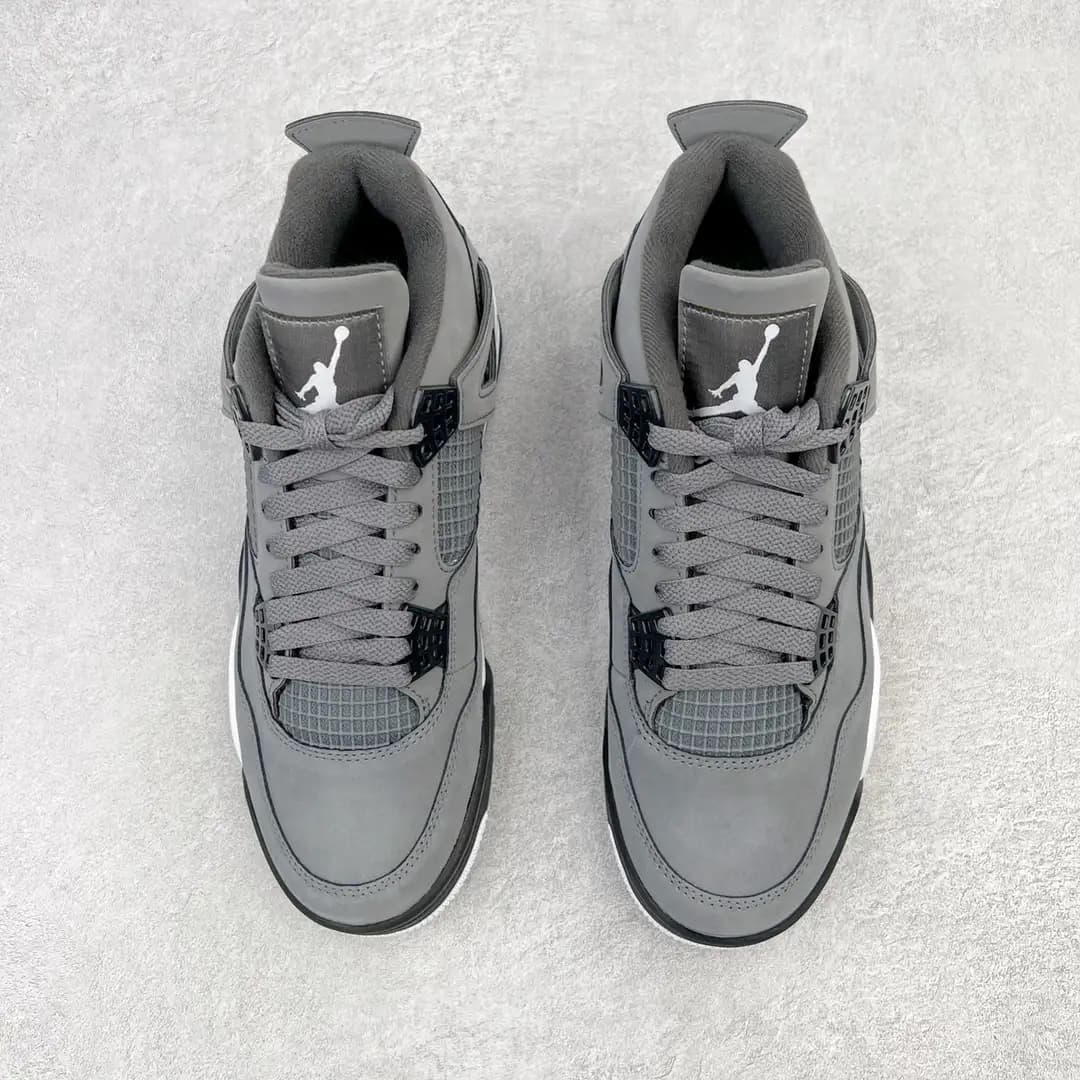 Air Jordan 4 - Image 2