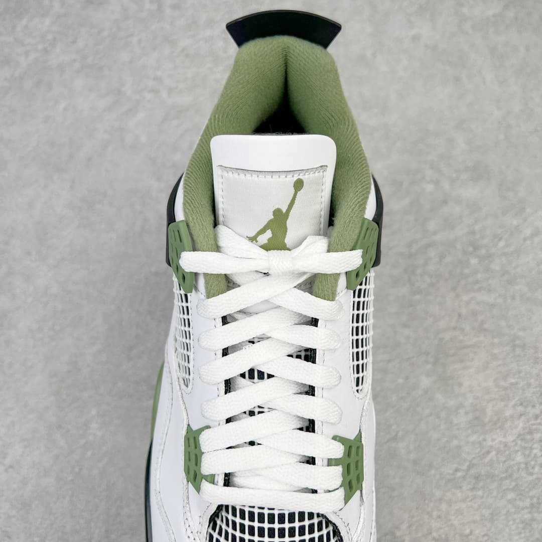 Air Jordan 4 - Image 4