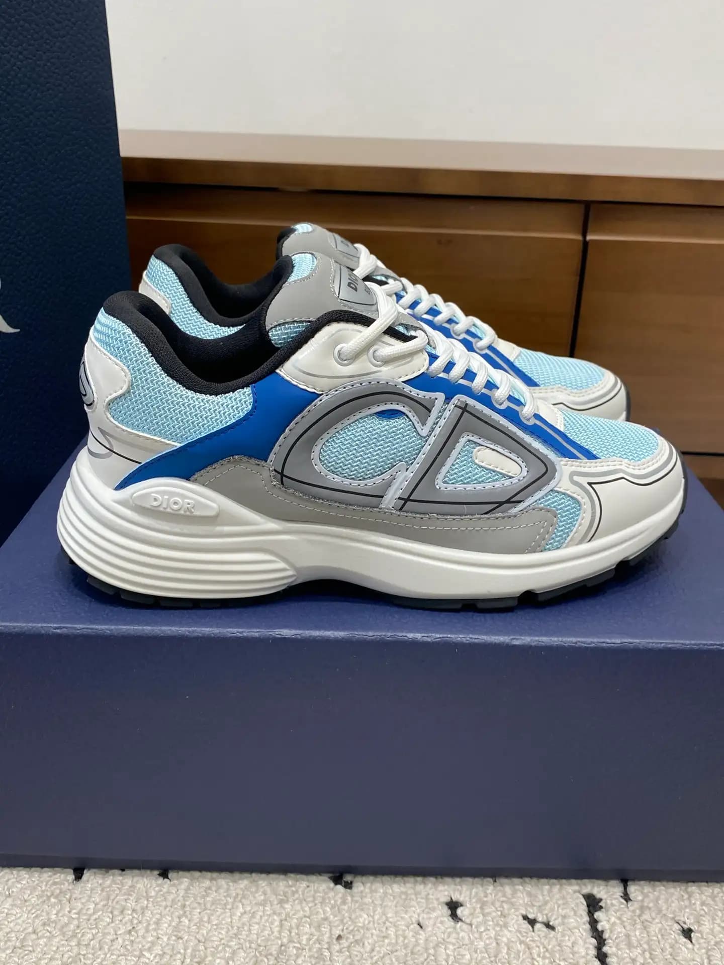 Dior B30