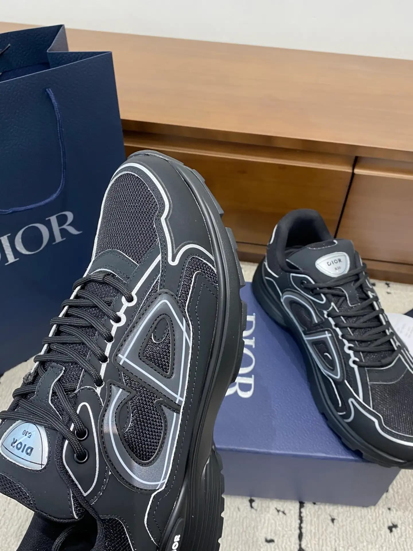 Dior B30 - Image 8