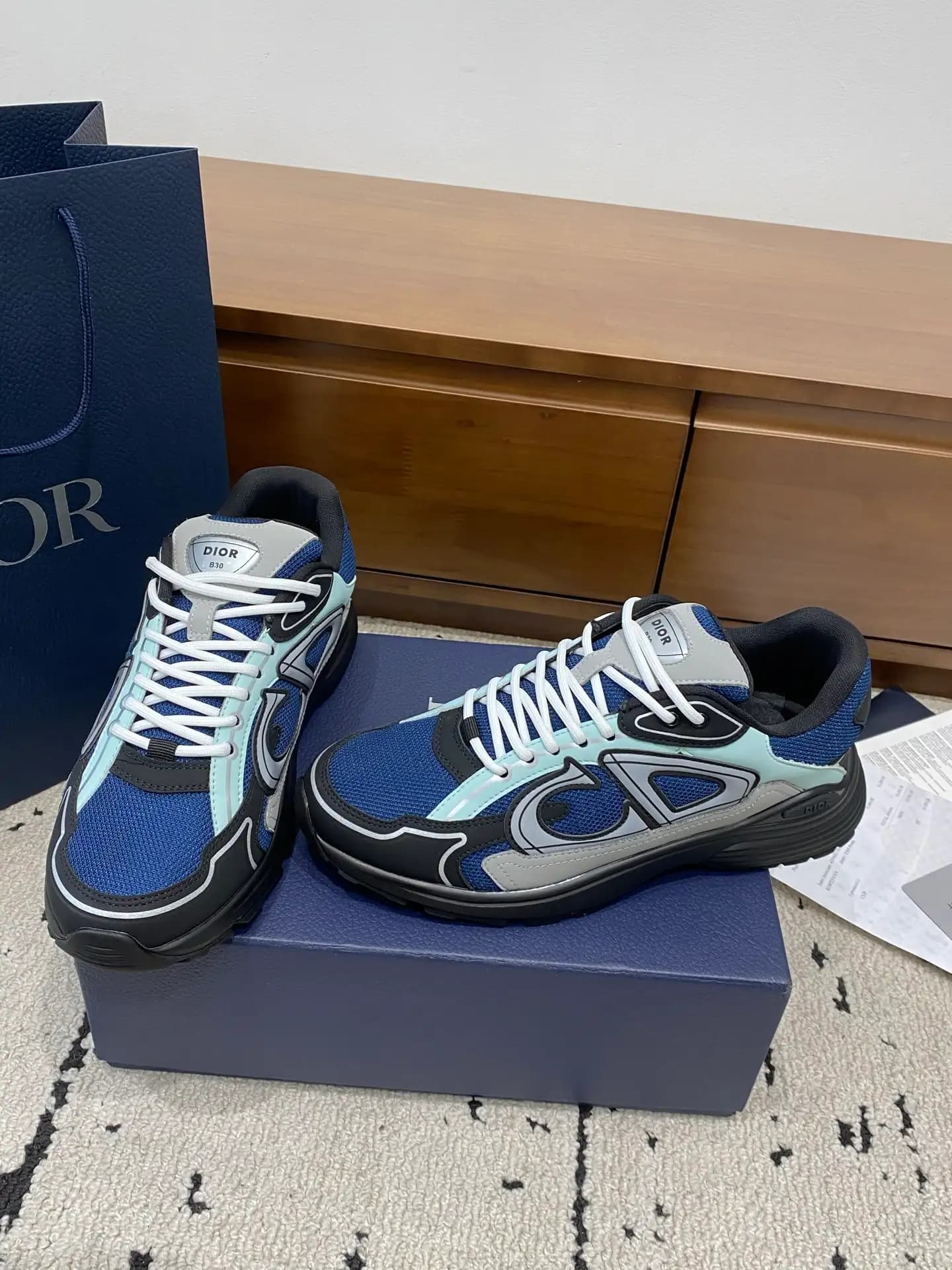 Dior B30 - Image 2