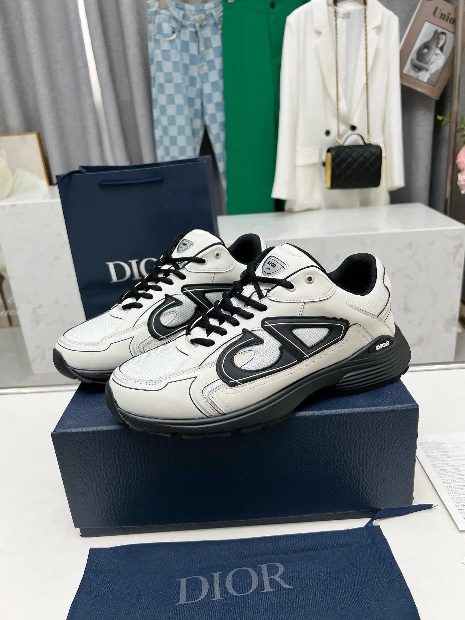 Dior B30 - Image 2