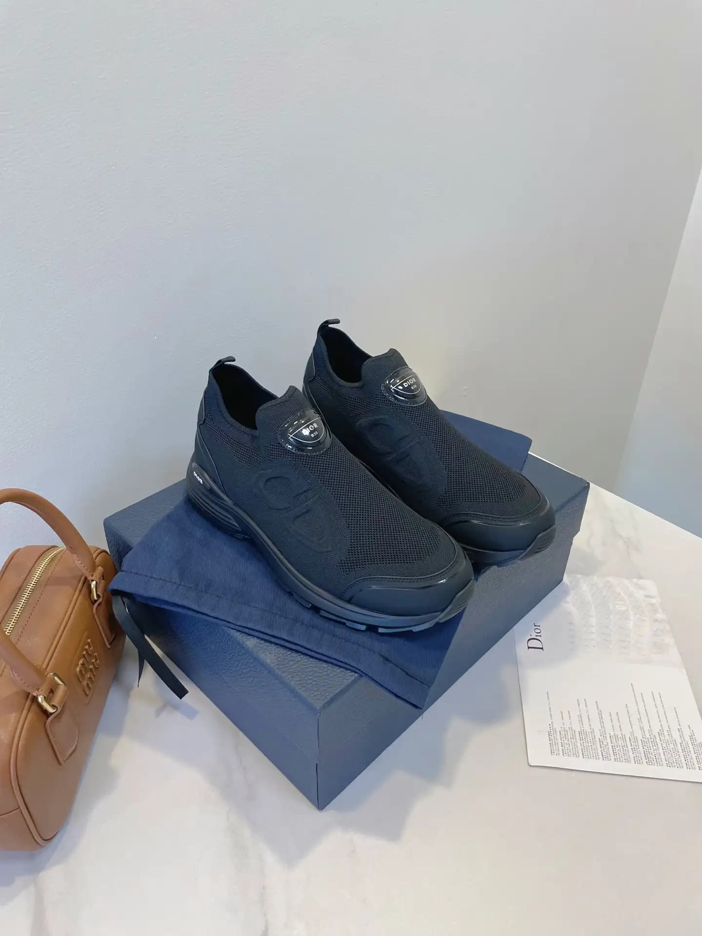 Dior B30