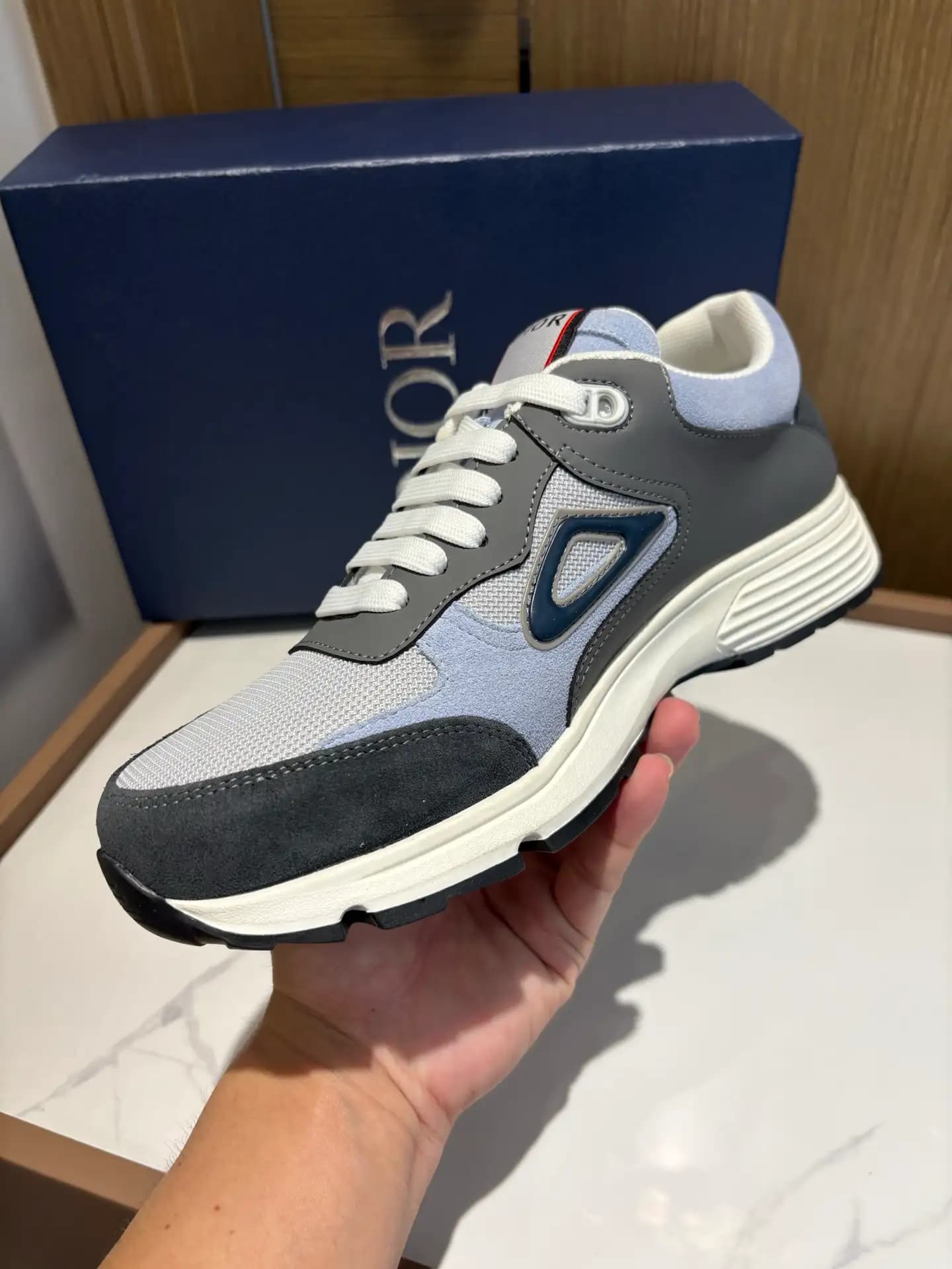 Dior B30 - Image 2