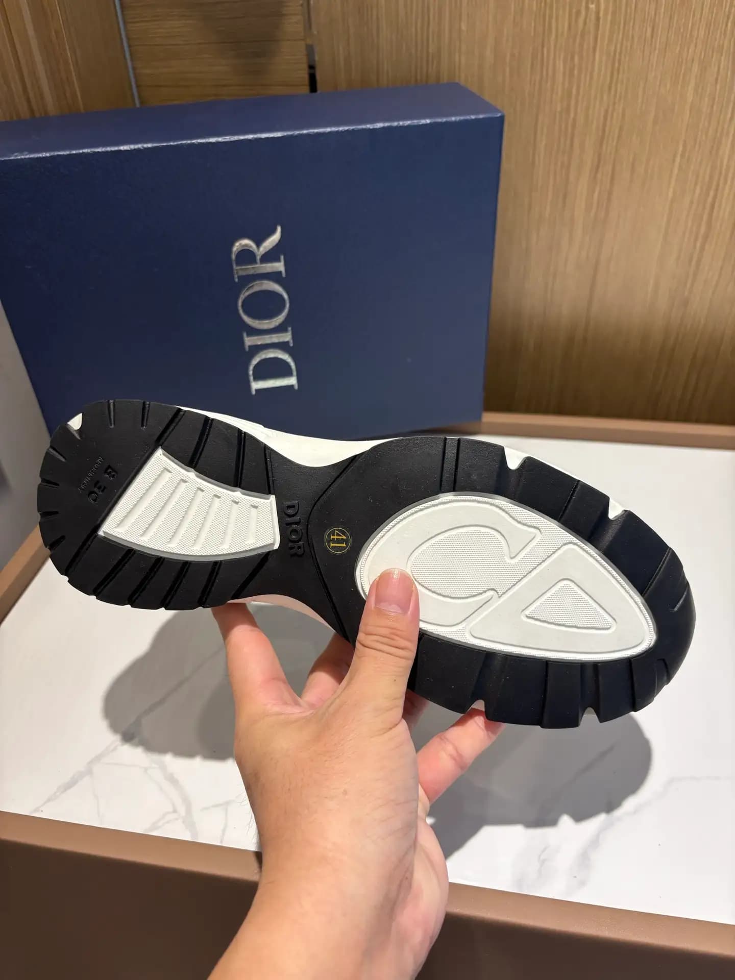 Dior B30 - Image 2