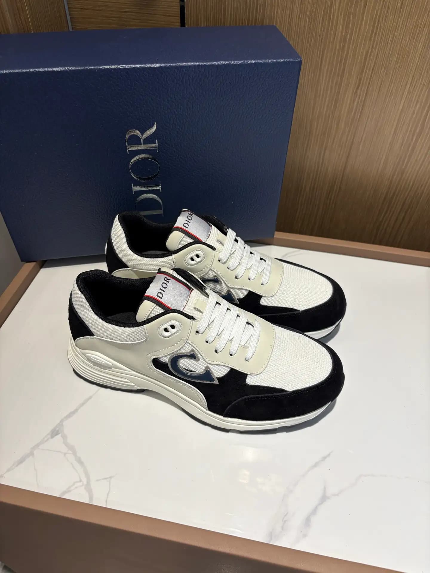 Dior B30