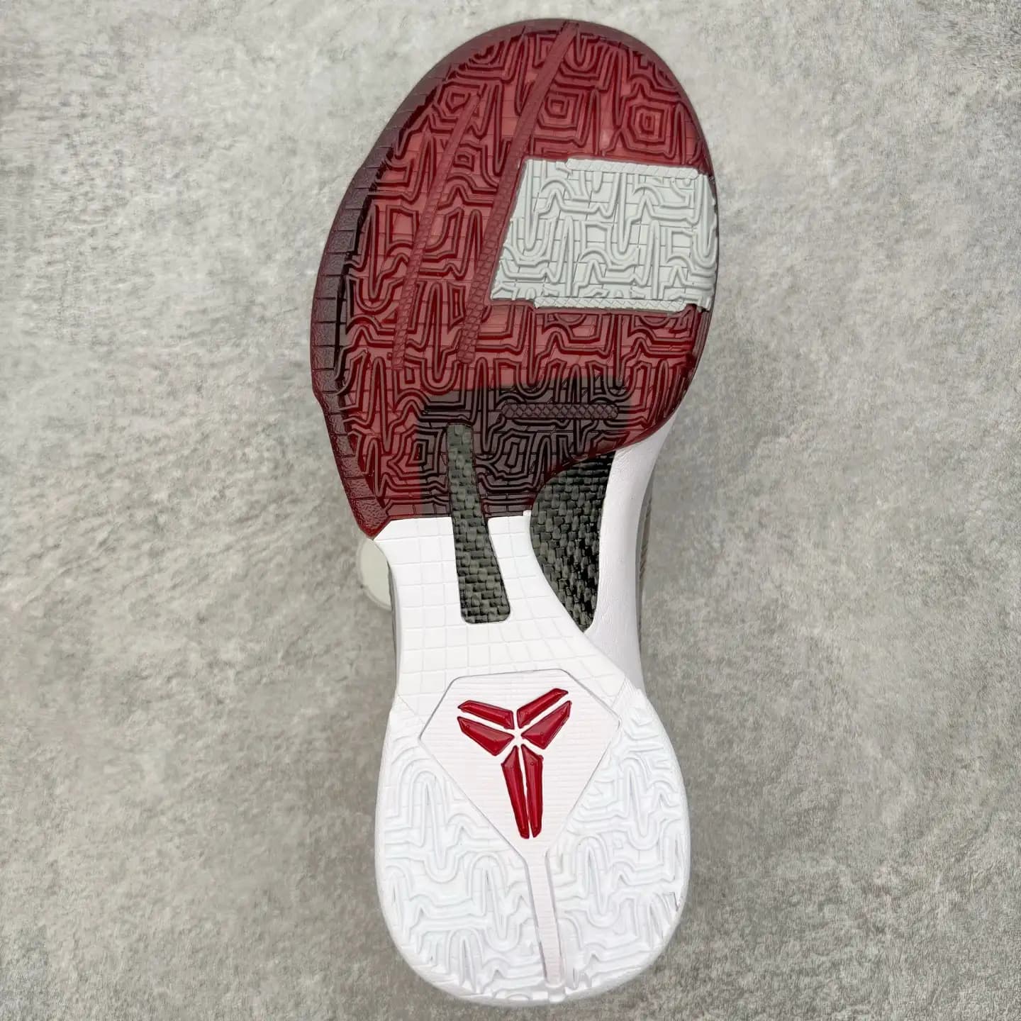 Kobe 5 Basketball Shoes - Image 3