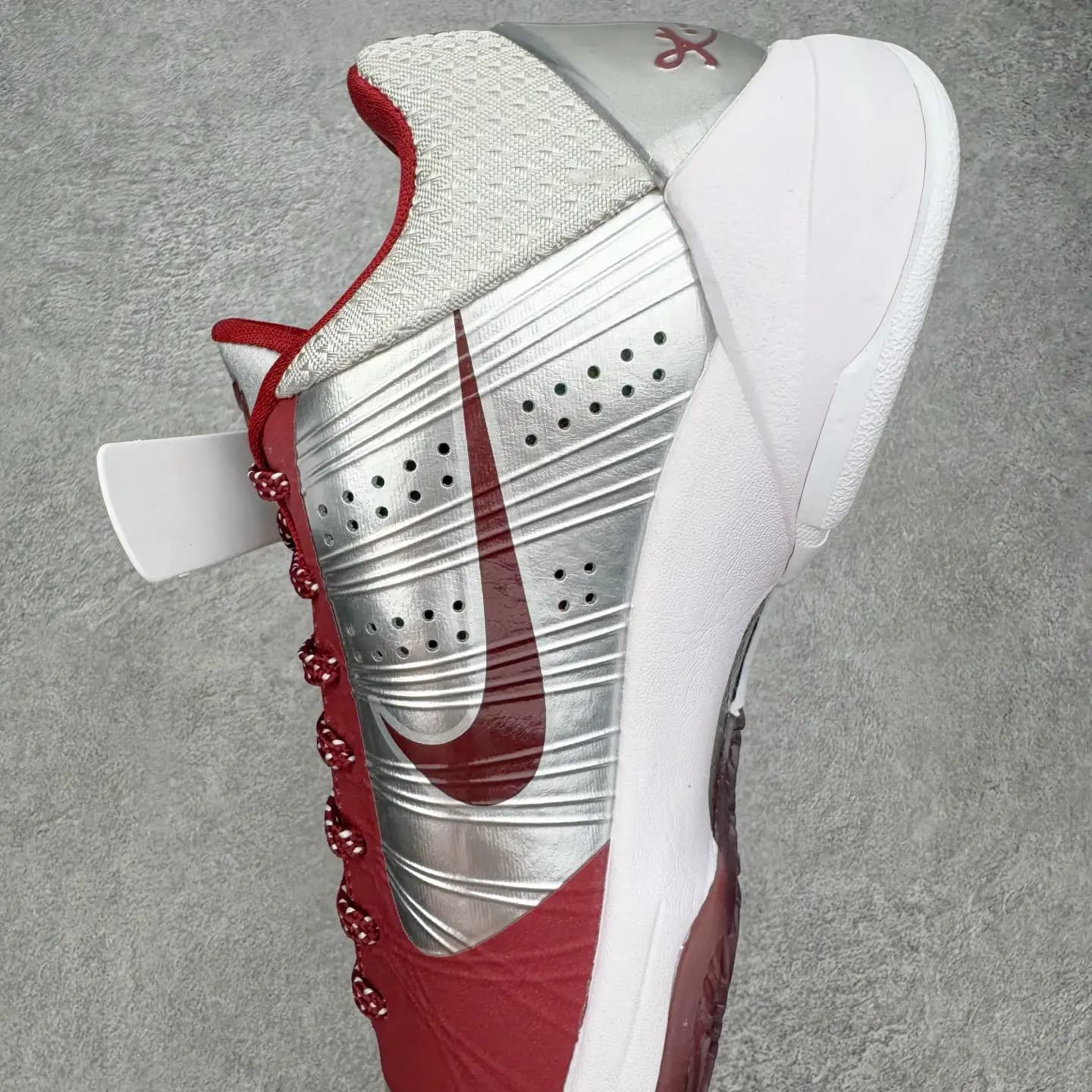Kobe 5 Basketball Shoes - Image 5