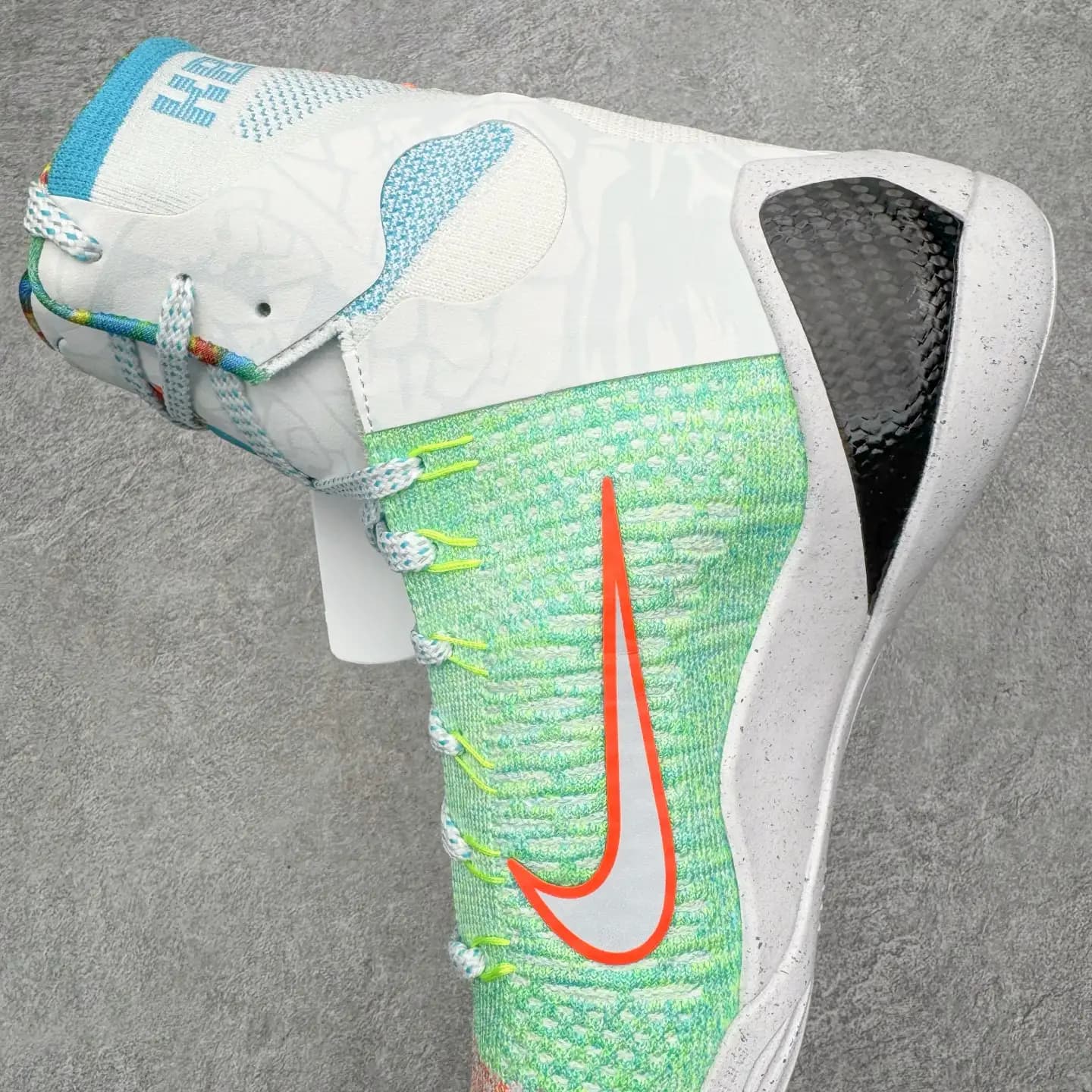 Kobe 9 Basketball Shoes - Image 5