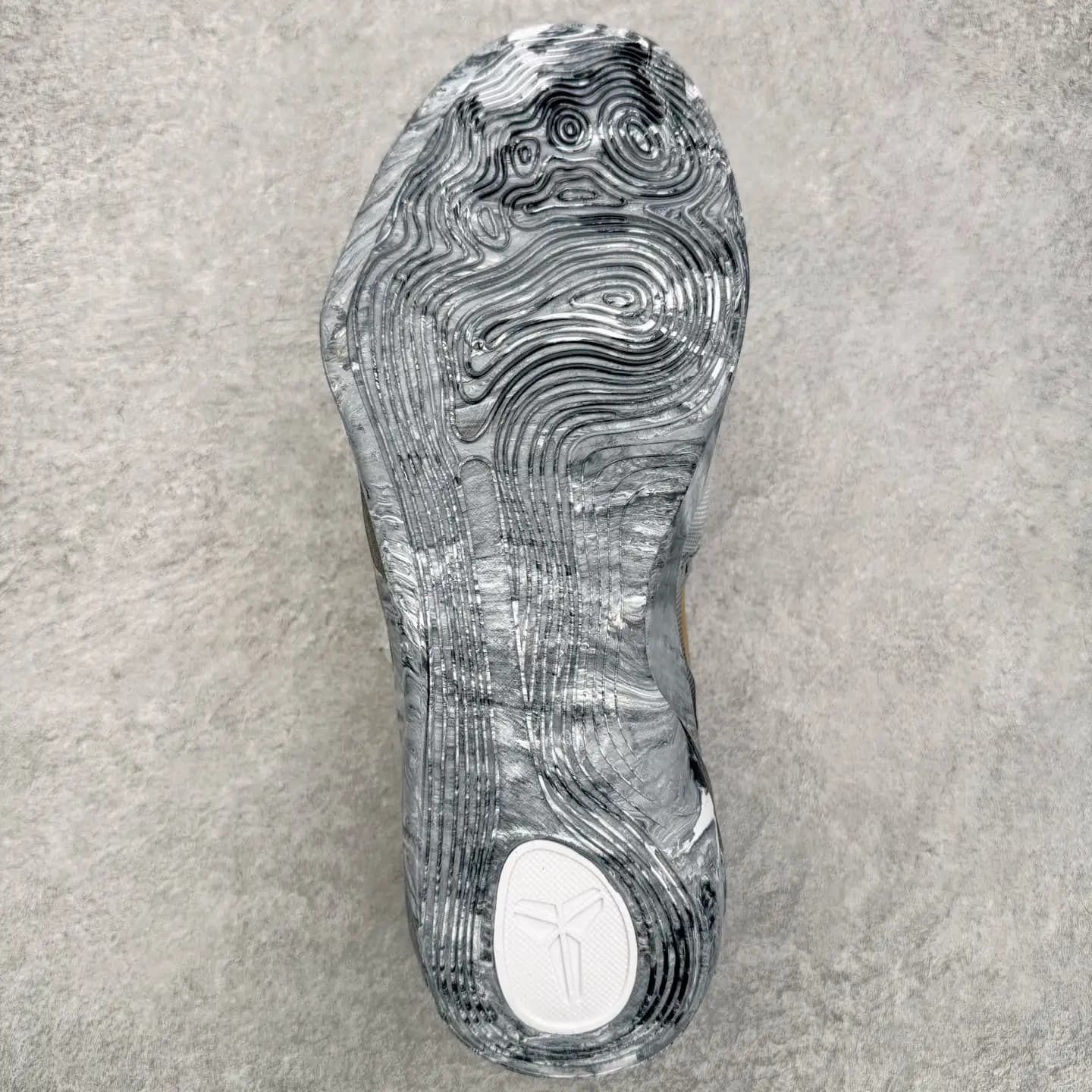 Kobe 9 Basketball Shoes - Image 7