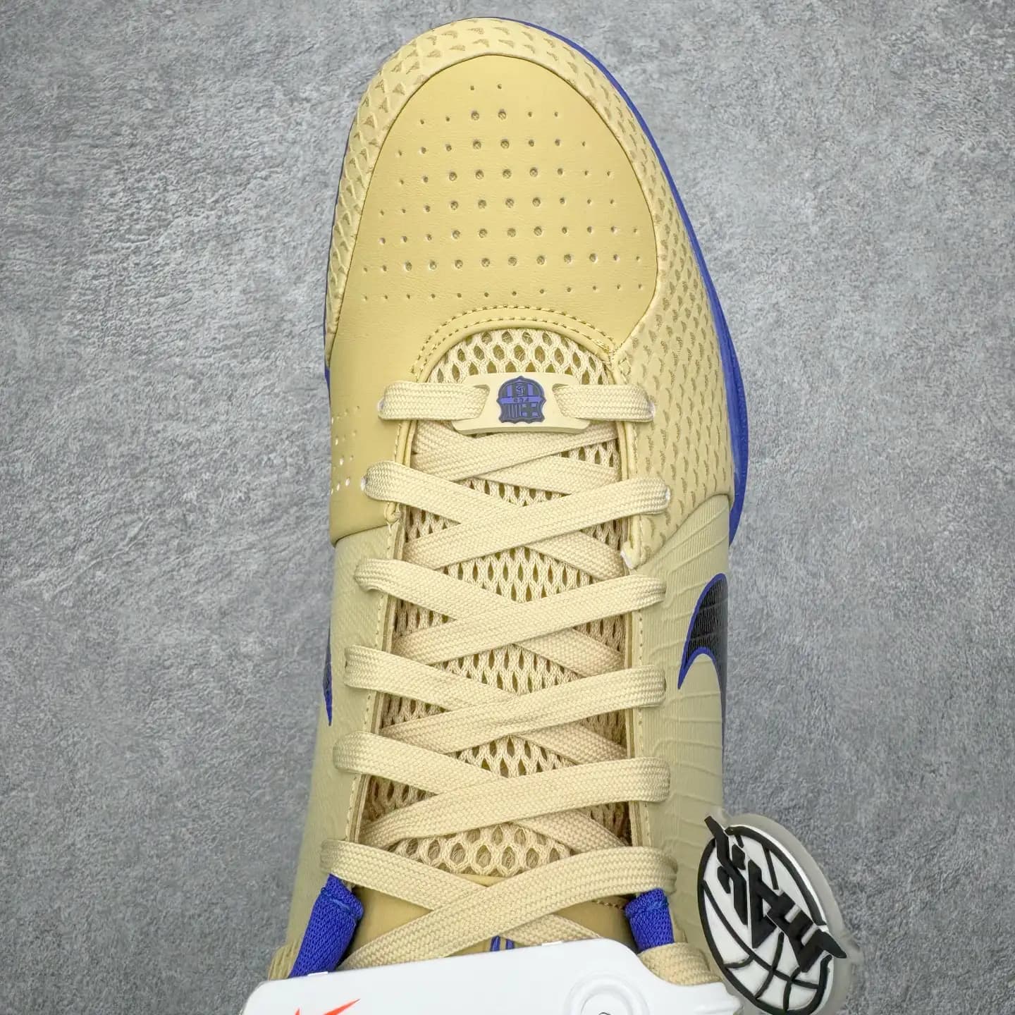 Kobe 4 Basketball Shoes - Image 4