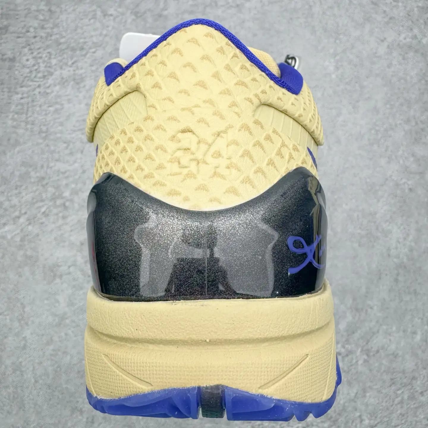 Kobe 4 Basketball Shoes - Image 5