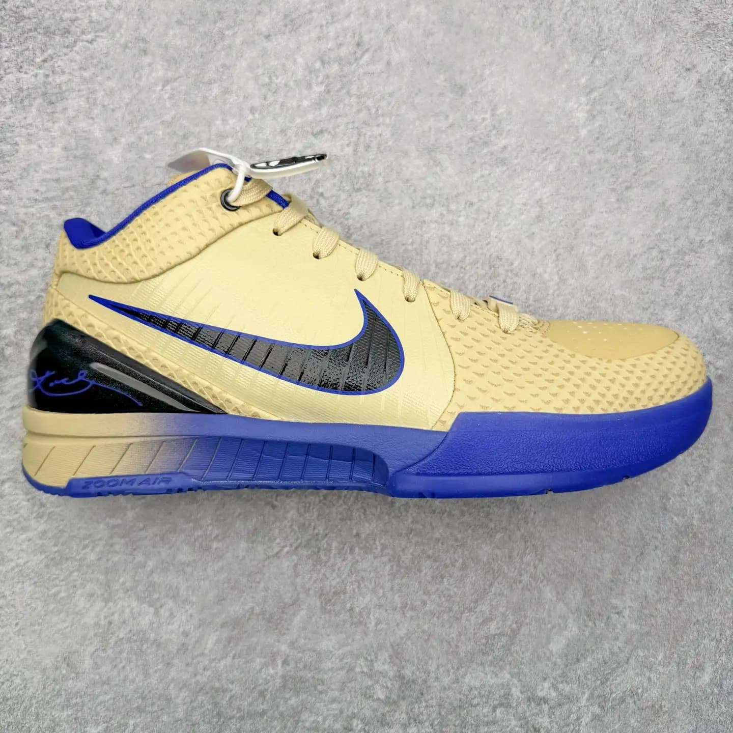Kobe 4 Basketball Shoes