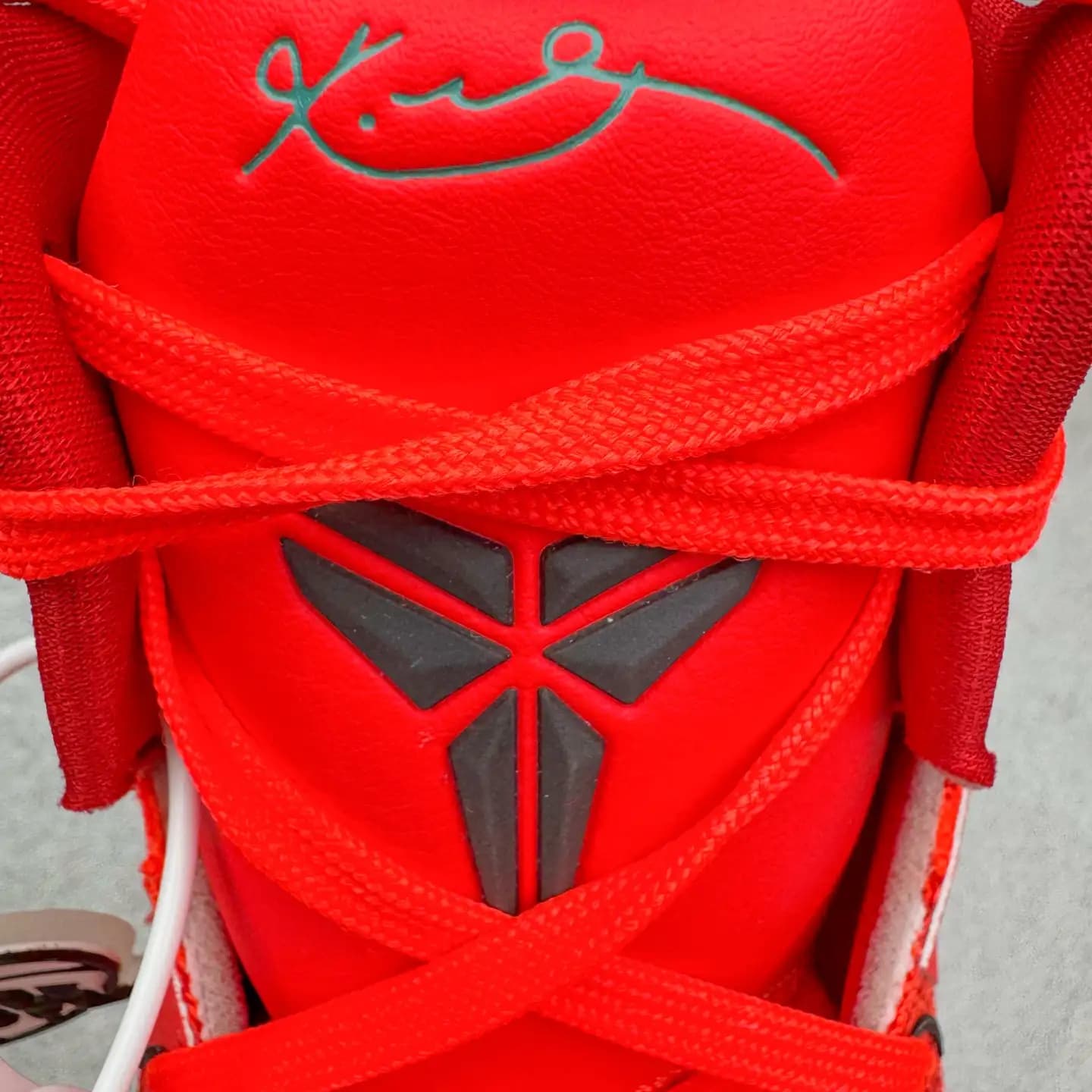 Kobe 9 Basketball Shoes - Image 9