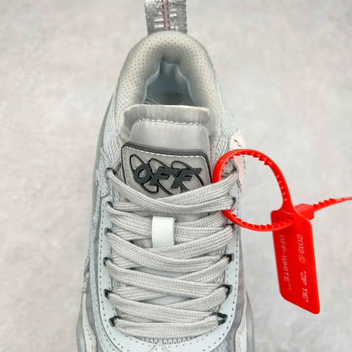Off-White ODSY Sneakers - Image 4
