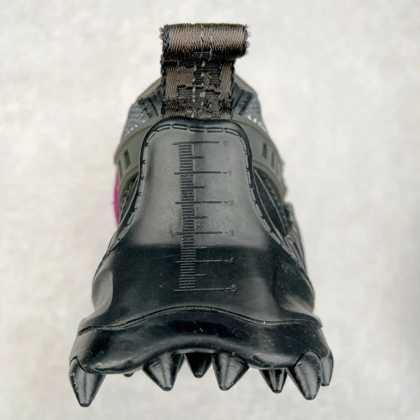 Off-White ODSY Sneakers - Image 4