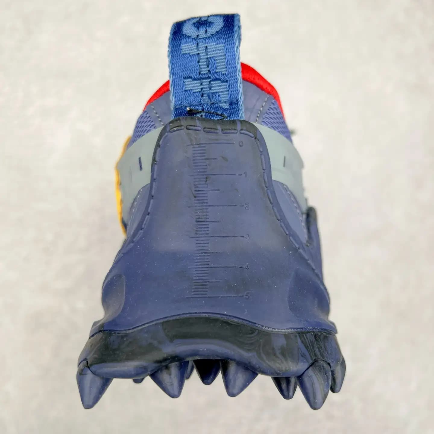 Off-White ODSY Sneakers - Image 9