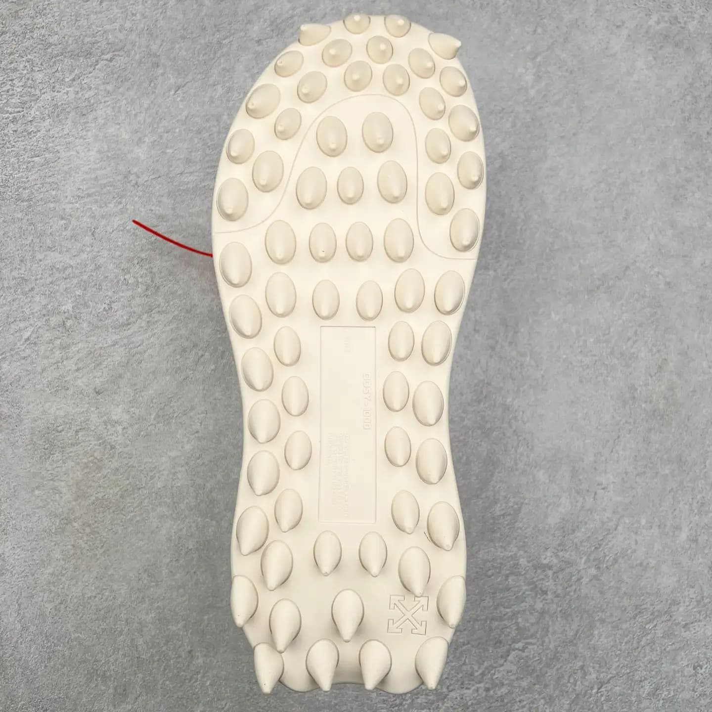 Off-White ODSY Sneakers - Image 3