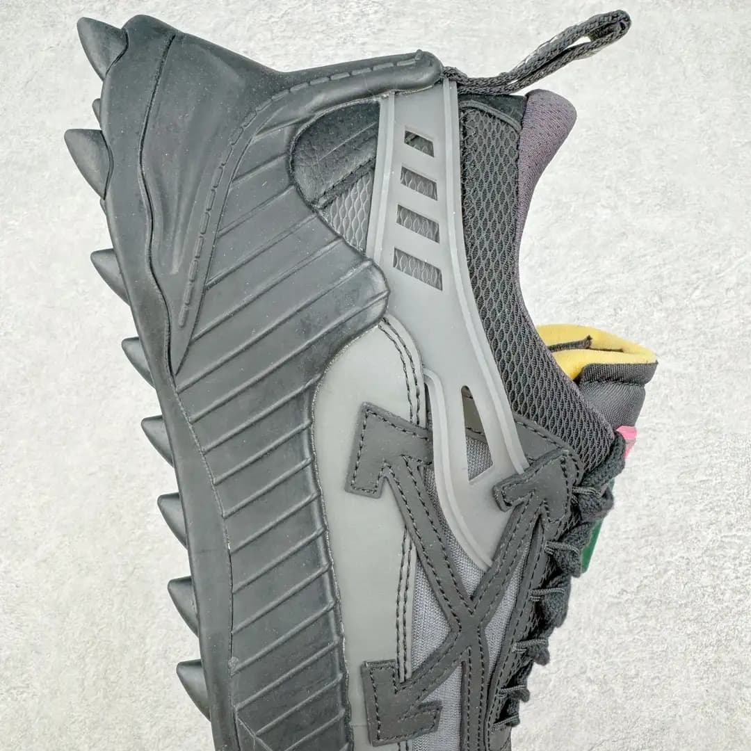 Off-White ODSY Sneakers - Image 4