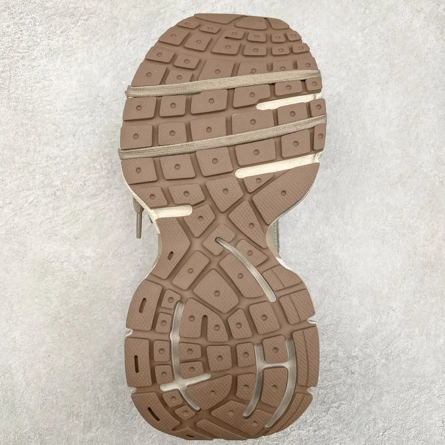 Balenciaga 3XL Sneakers - Image 2