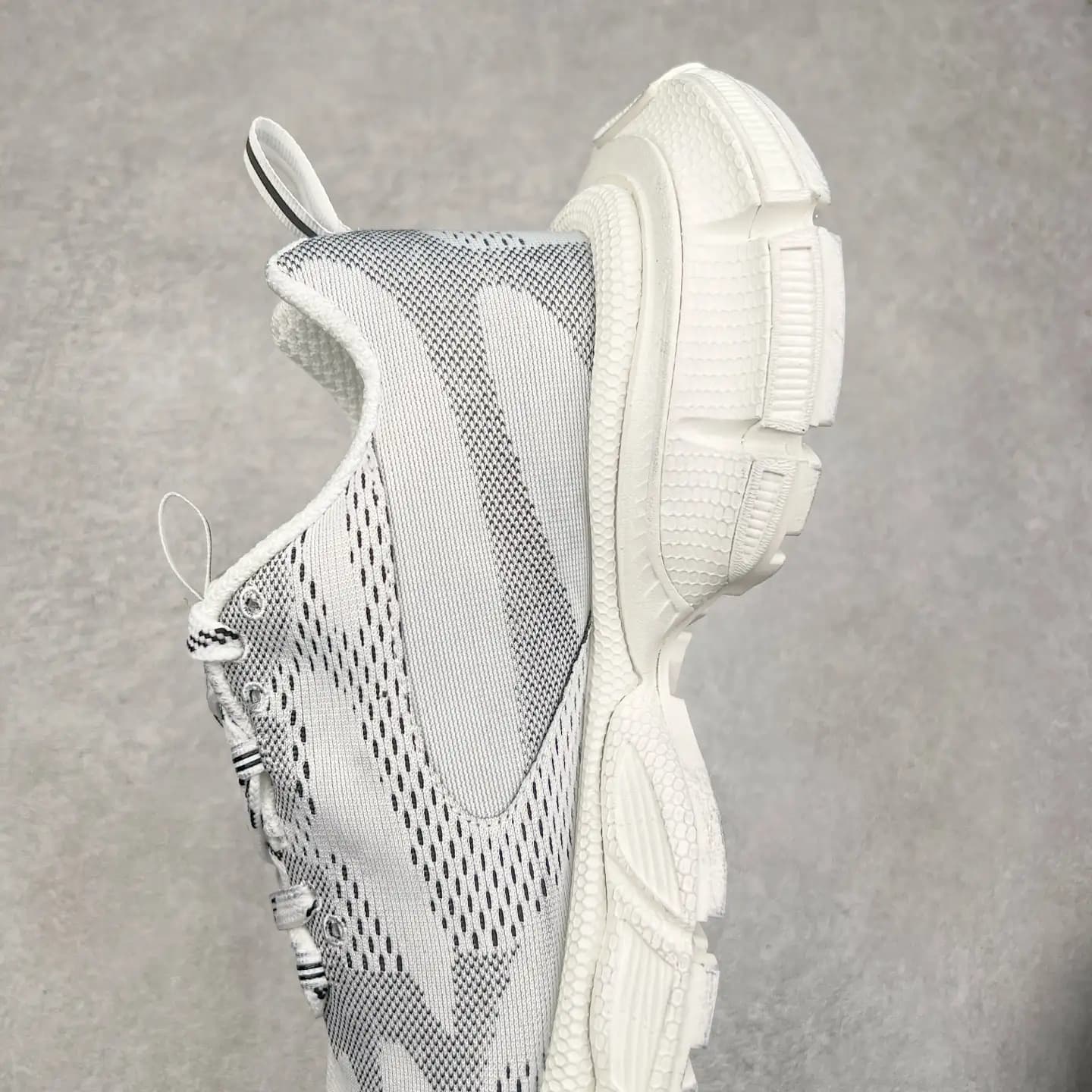 Balenciaga 3XL Sneakers - Image 3