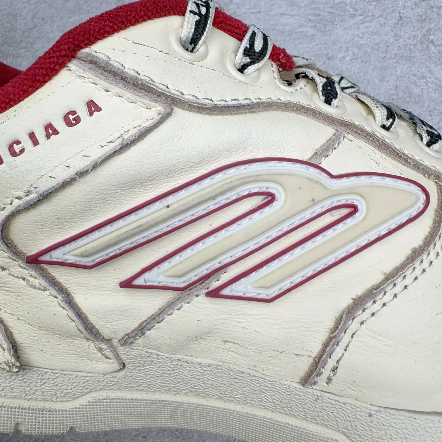 Balenciaga Hamptons Worn-Out Sneakers - Image 7