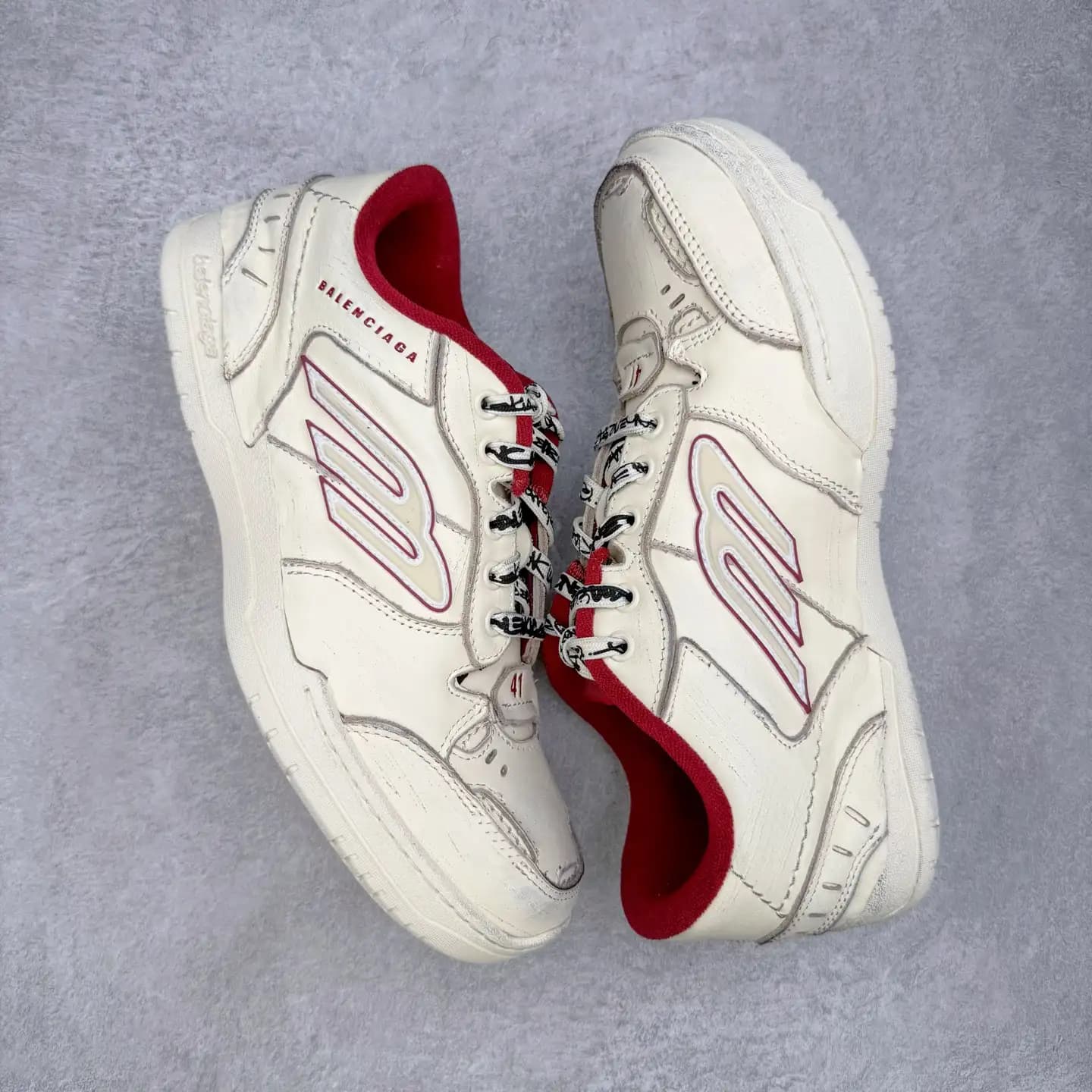 Balenciaga Hamptons Worn-Out Sneakers - Image 9