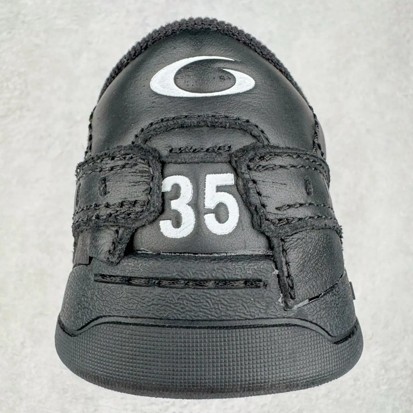 Balenciaga Hamptons Worn-Out Sneakers - Image 11