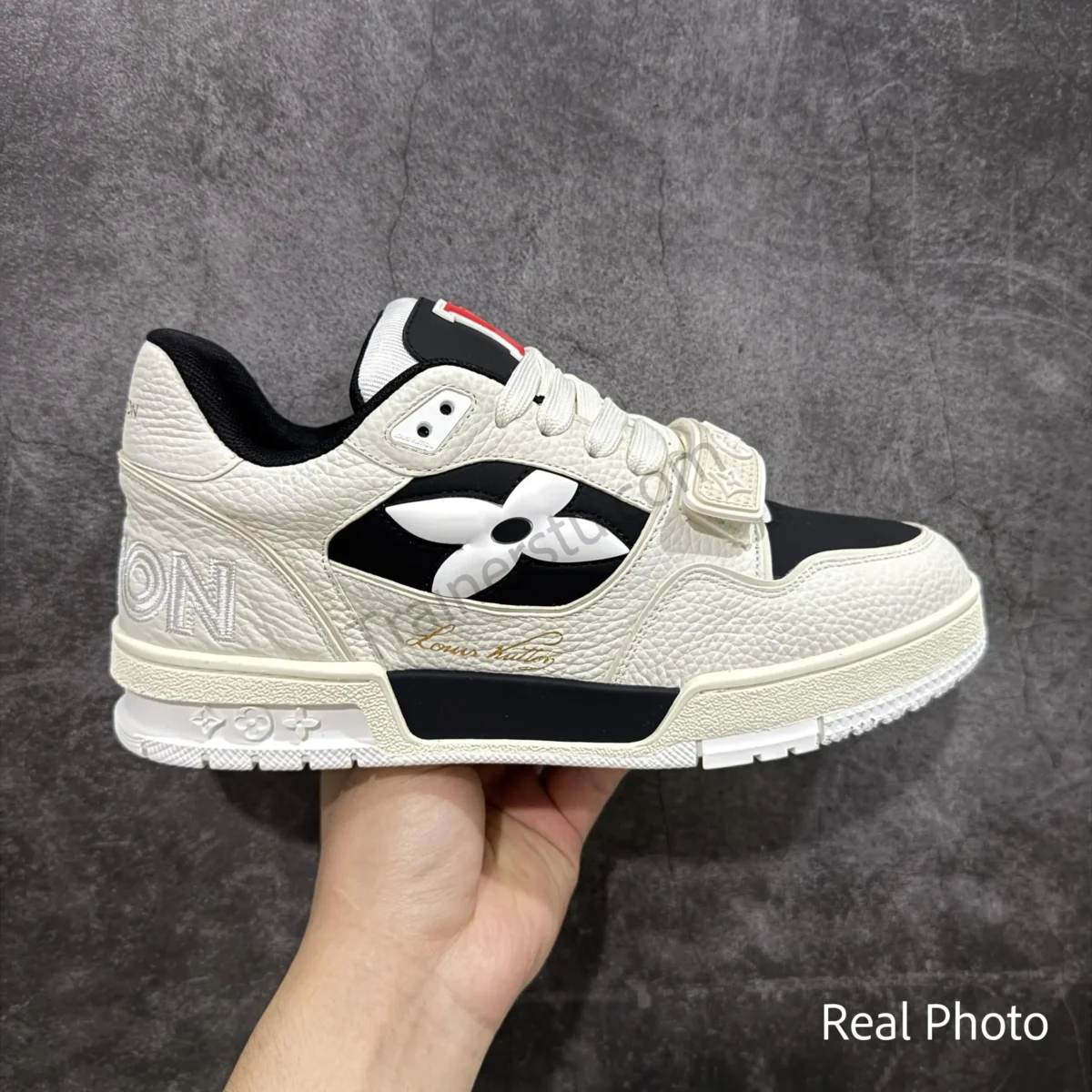 Trainer Velcro Sneaker - Image 1