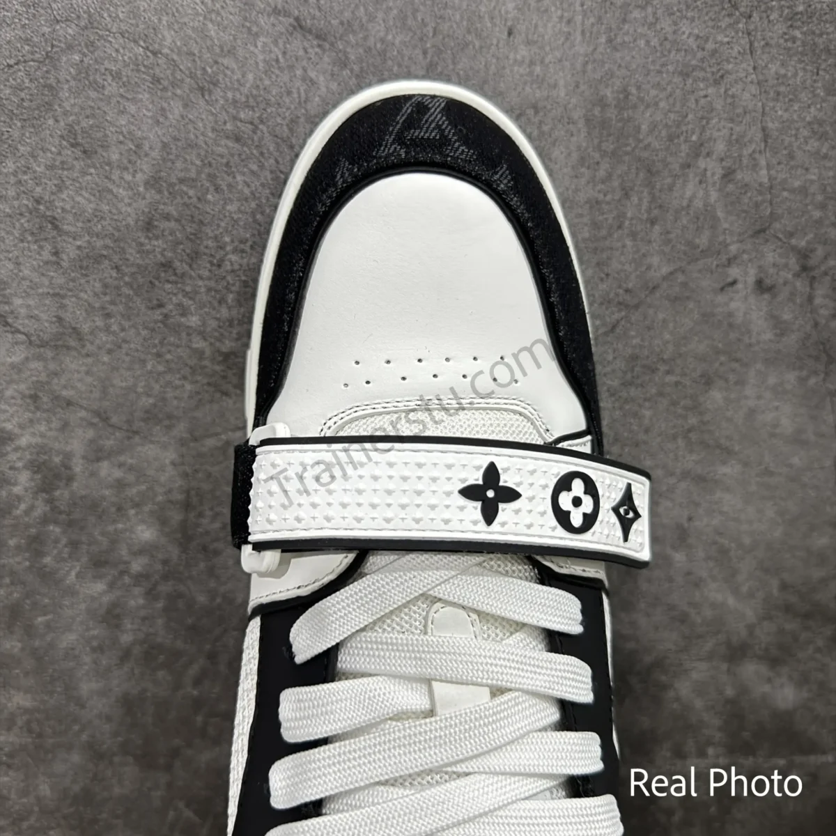 Trainer Velcro Sneaker - Image 3