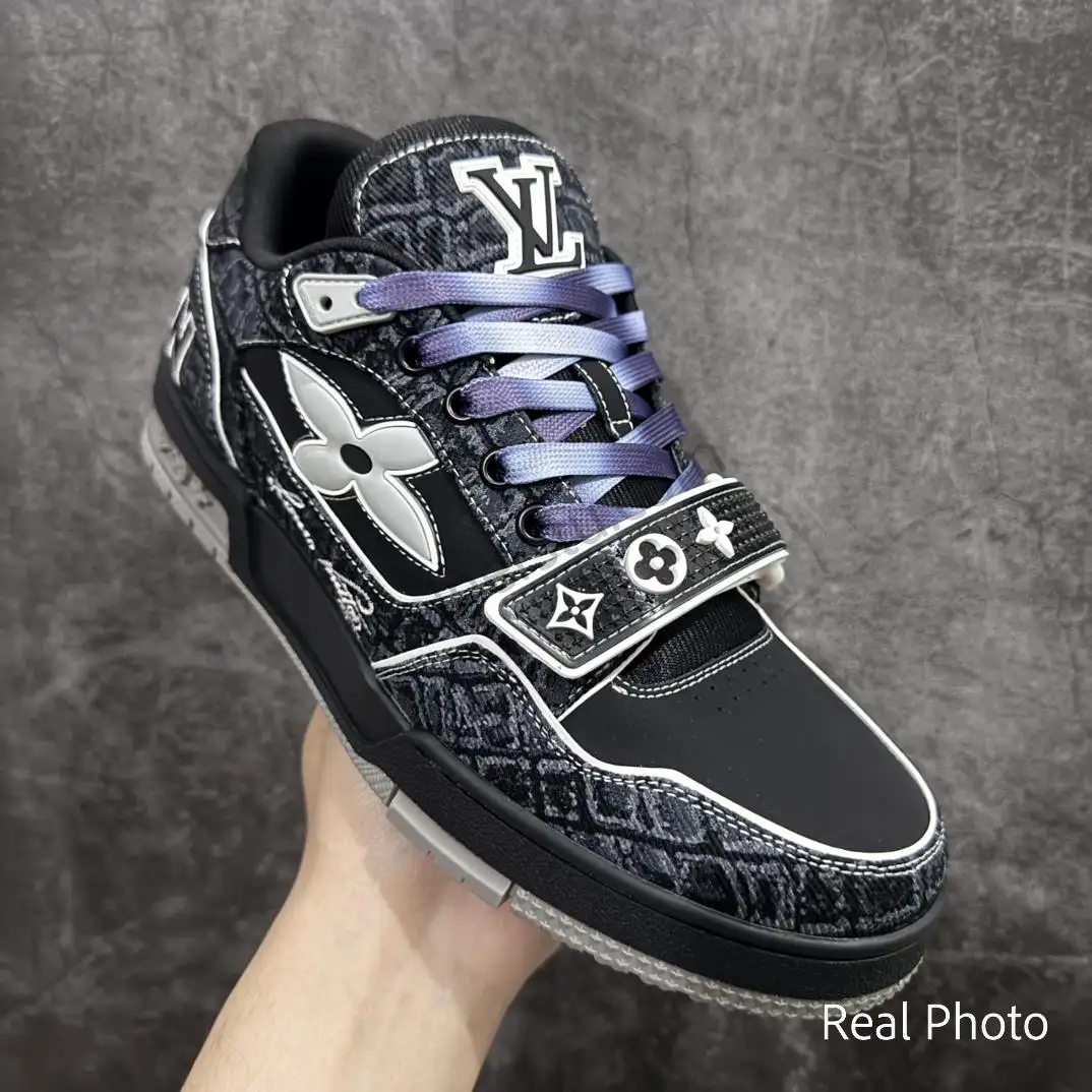 Trainer Velcro Sneaker - Image 3