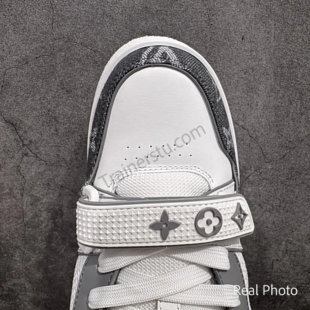 Trainer Velcro Sneaker - Image 9