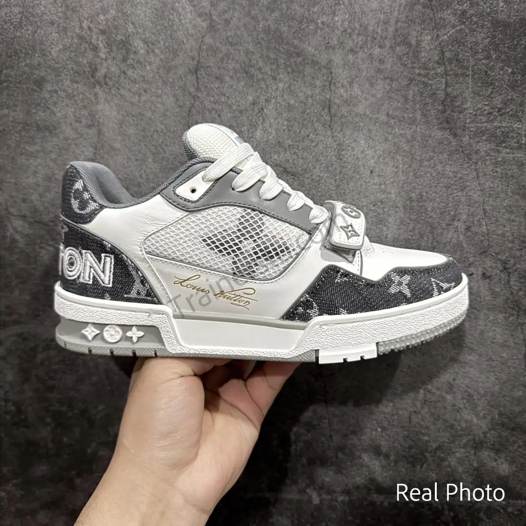 Trainer Velcro Sneaker - Image 1