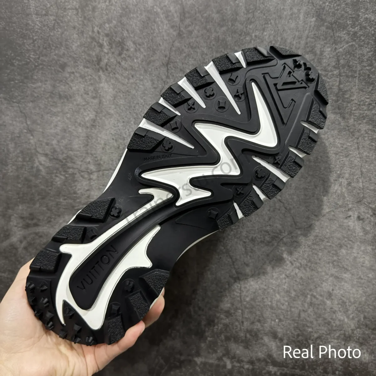 Tatic Sneaker - Image 9