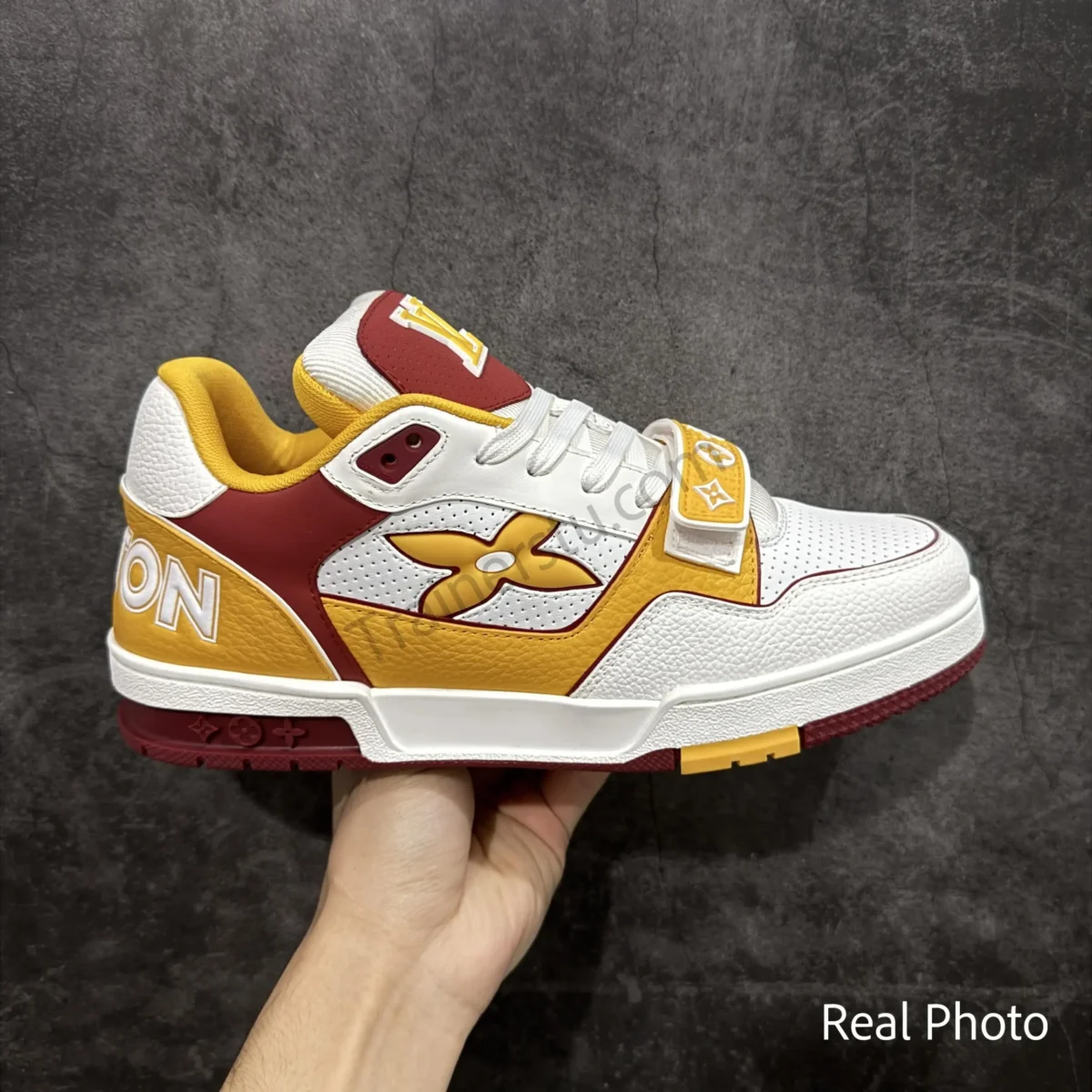 Trainer Velcro Sneaker - Image 1