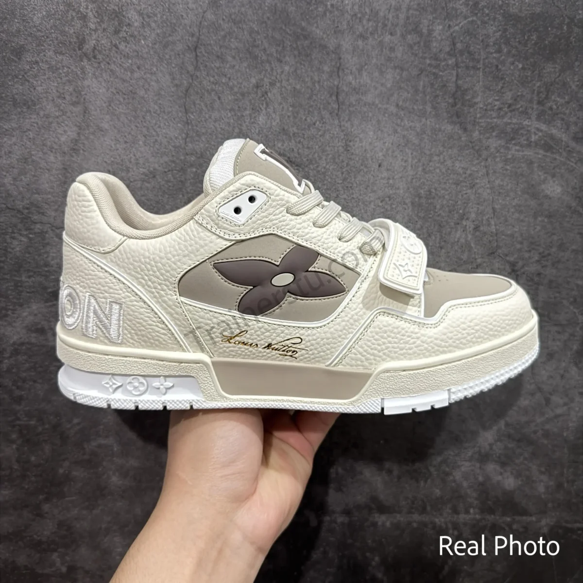 Trainer Velcro Sneaker - Image 1