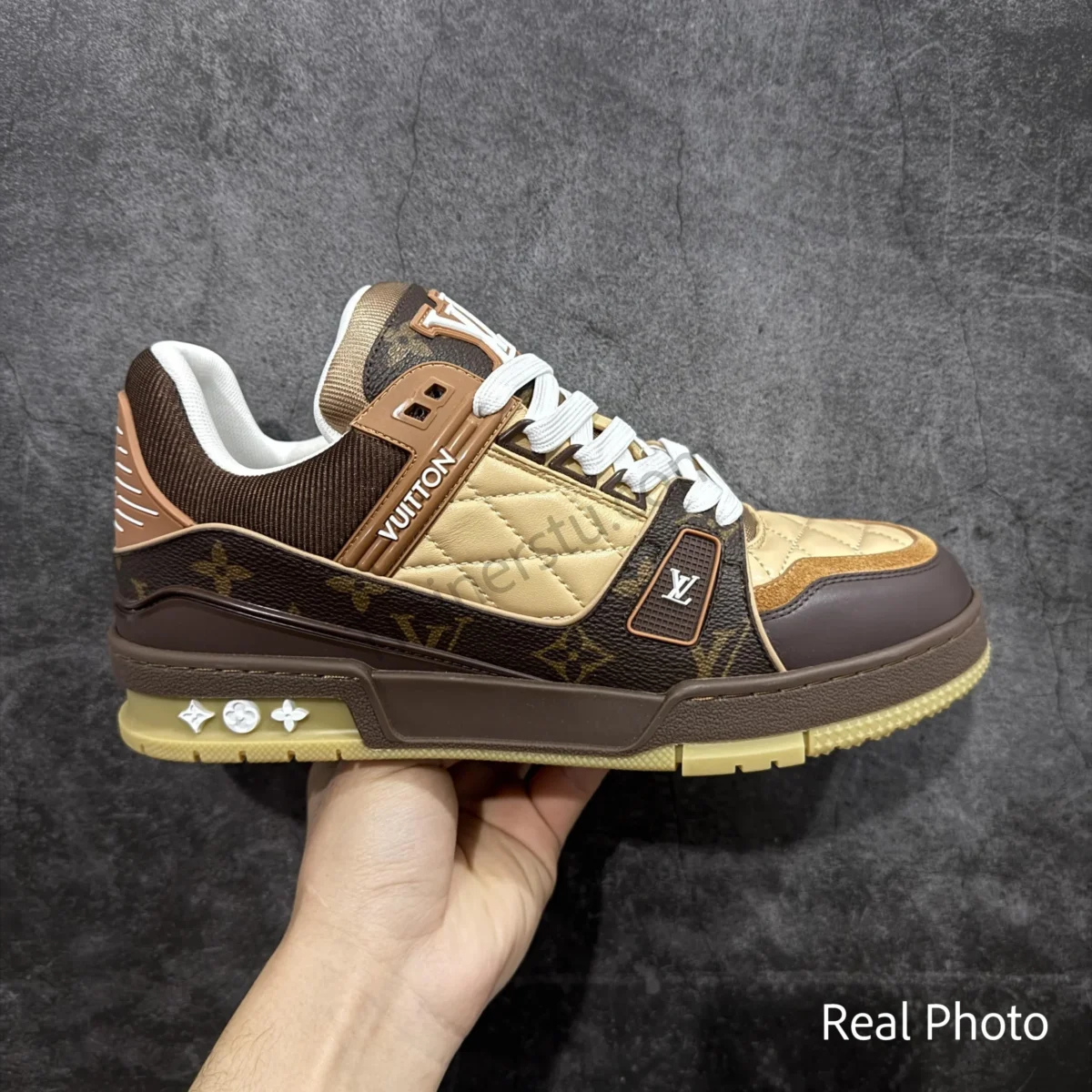 Trainer Sneaker - Image 1