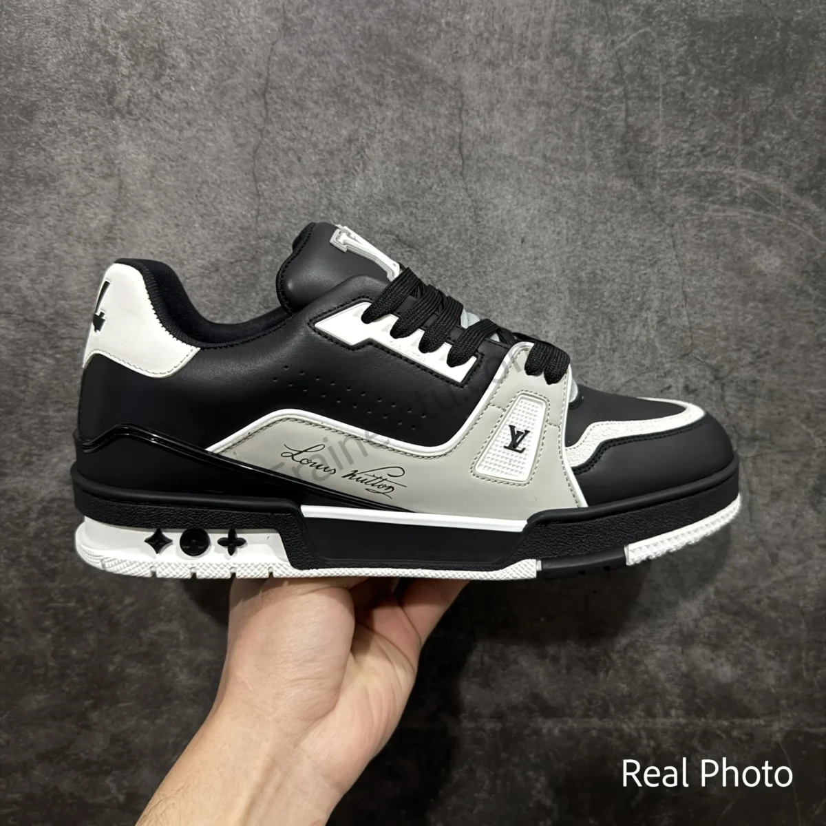 Trainer Sneaker - Image 1