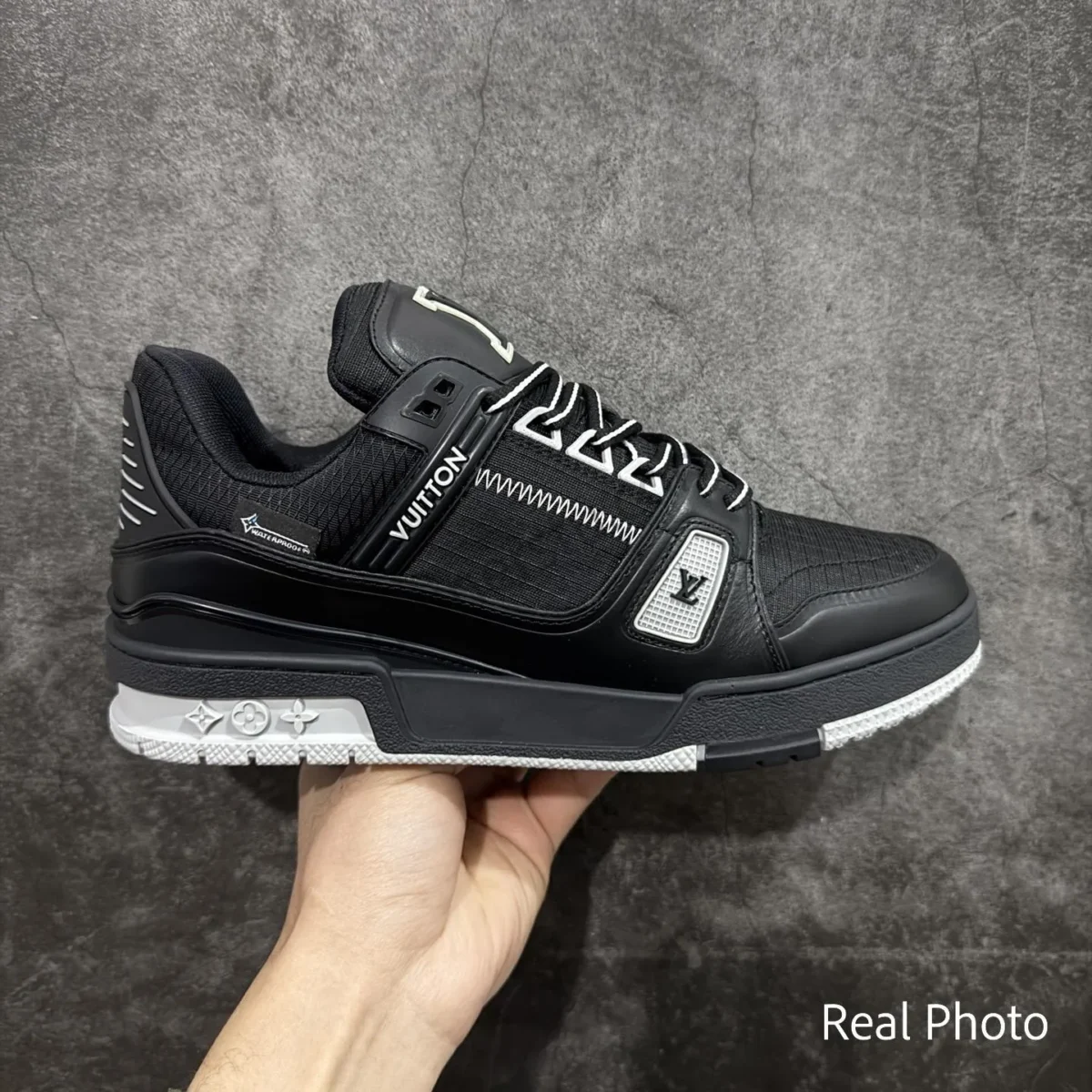 Trainer Sneaker - Image 1