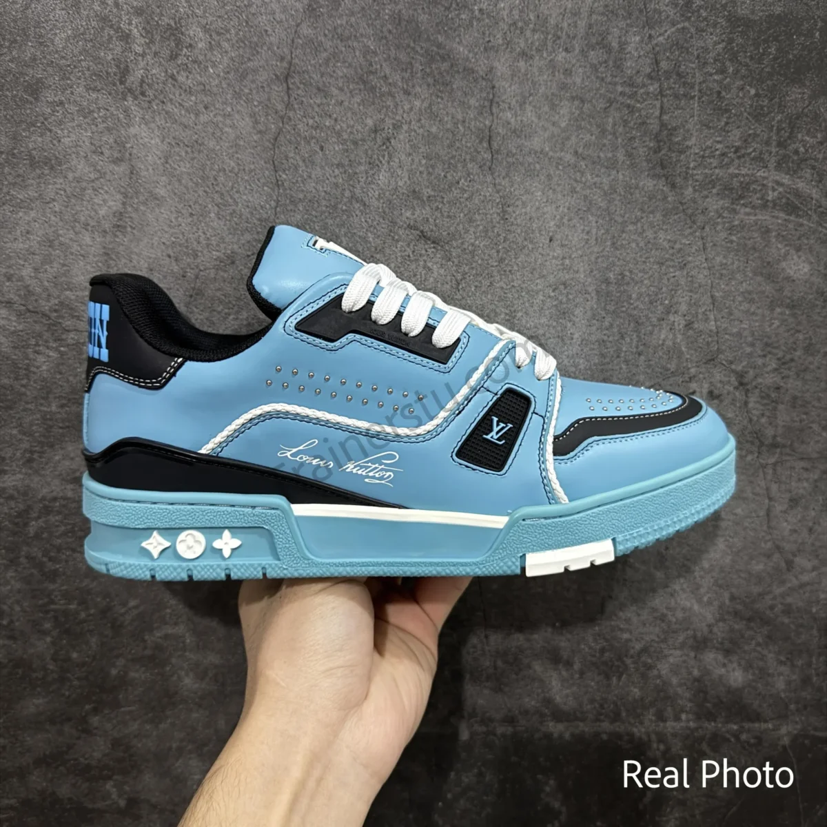 Trainer Sneaker - Image 1