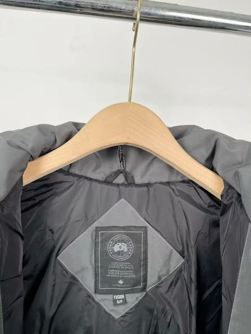 Canada Goose Wyndham - Image 6