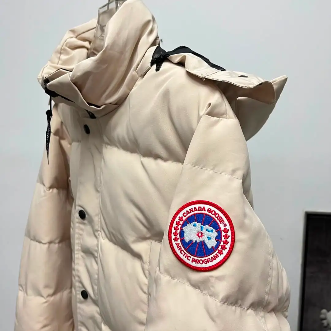 Canada Goose Wyndham - Image 6