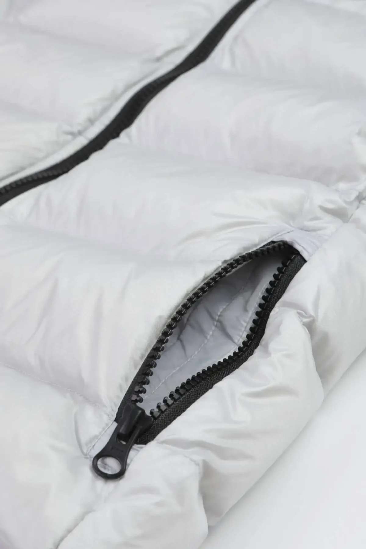 Canada Goose Crofton Kids Down Jacket - Image 6