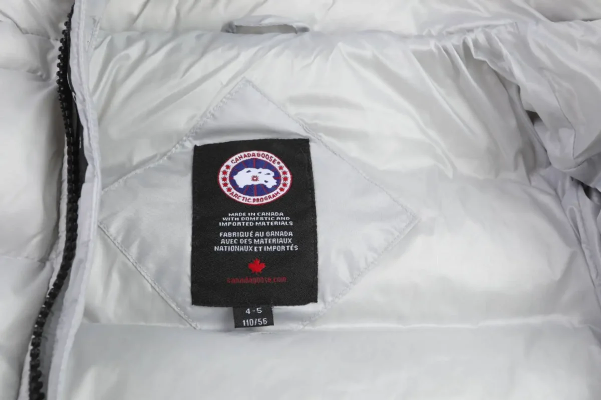 Canada Goose Crofton Kids Down Jacket - Image 9