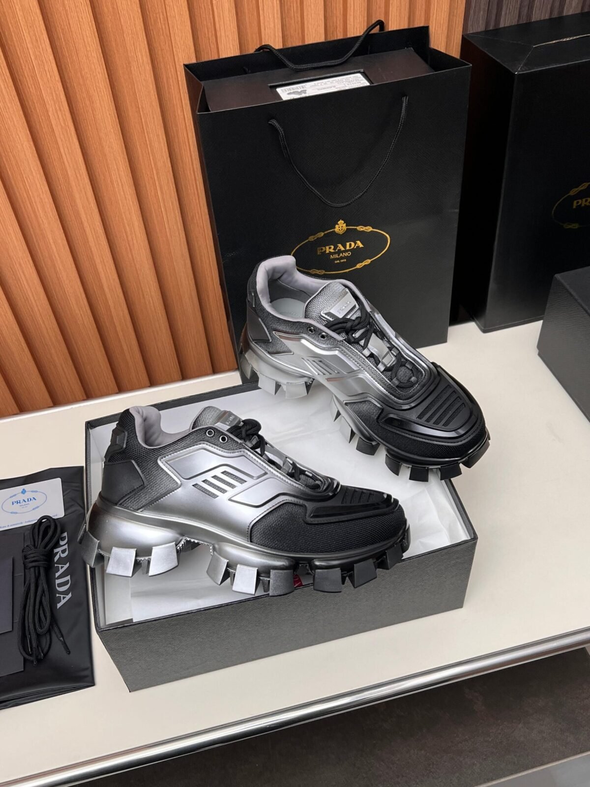 PRADA - Image 7