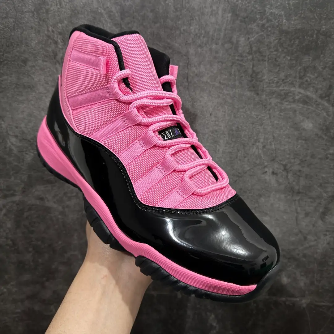 Air Jordan 11 - Image 5