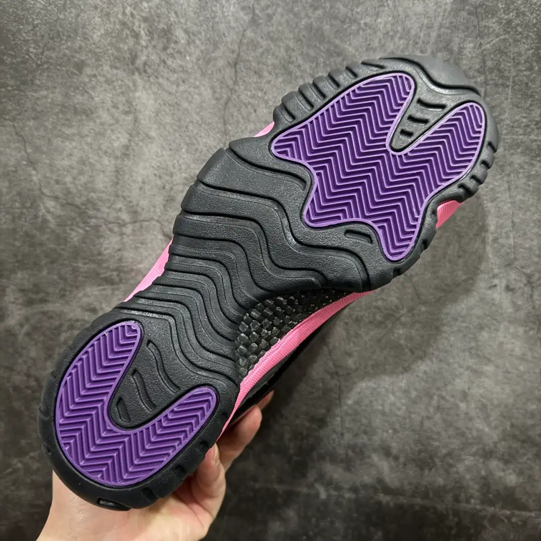 Air Jordan 11 - Image 8