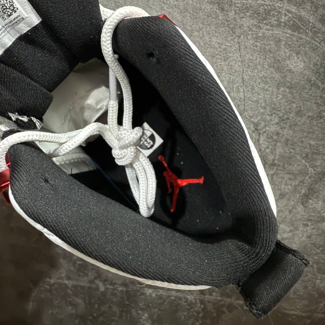 Air Jordan 12 - Image 7